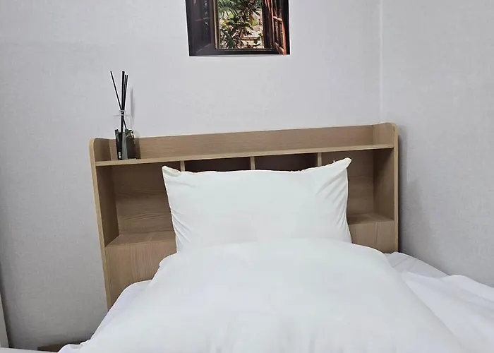 Secretonhouse Open 9min Walk From Hongdae Station *